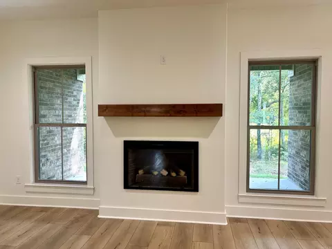 Living - 217 Apollo Way, Benton, AR 72015 photo 2 of 3