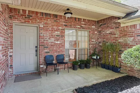 Exterior - 431 Bernard Dr, Conway, AR 72032 photo 4 of 9