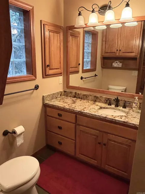 Bath - 138 Silver Point Dr #14 D, Mount Ida, AR 71957 photo 7 of 8