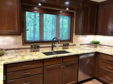 Kitchen - 138 Silver Point Dr #14 D, Mount Ida, AR 71957 photo 2 of 5