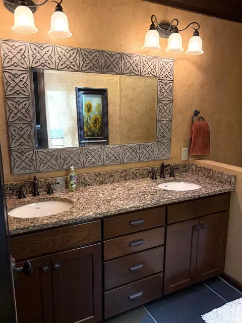 Bath - 138 Silver Point Dr #14 D, Mount Ida, AR 71957 photo 5 of 8