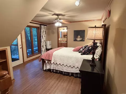 Bedroom - 138 Silver Point Dr #14 D, Mount Ida, AR 71957 photo 6 of 7