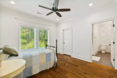 Bedroom - 9601 Highway 35, Benton, AR 72015 photo 5 of 5