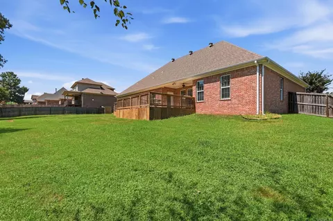 Exterior - 301 Cedar Dr, Bryant, AR 72022 photo 9 of 10