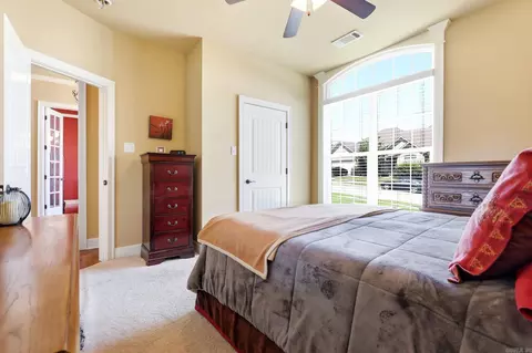 Bedroom - 301 Cedar Dr, Bryant, AR 72022 photo 4 of 8