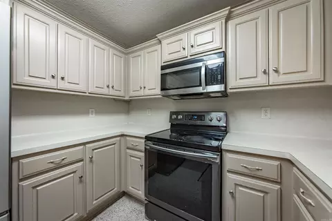 Kitchen - 1610 Cajun Cv, Cabot, AR 72023 photo 1 of 3