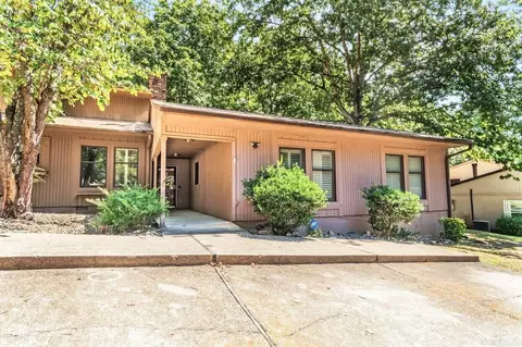 22 Reddina Ln, Hot Springs Village, AR 71909