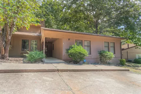 22 Reddina Ln, Hot Springs Village, AR 71909