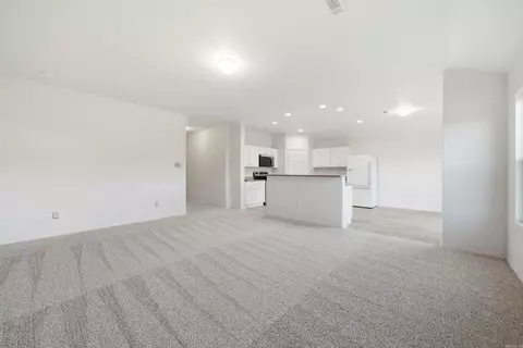 Living - 19 Winter Valley Cv, Conway, AR 72032 photo 3 of 5