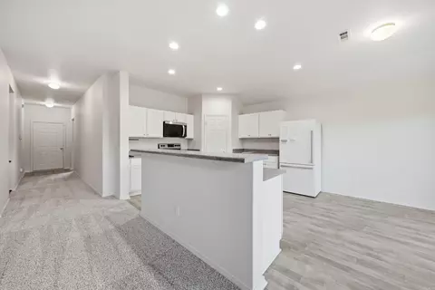 Entry Way - 19 Winter Valley Cv, Conway, AR 72032 photo 6 of 7