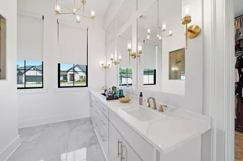 Bath - 6912 Fields Dr, Alexander, AR 72002 photo 1 of 6