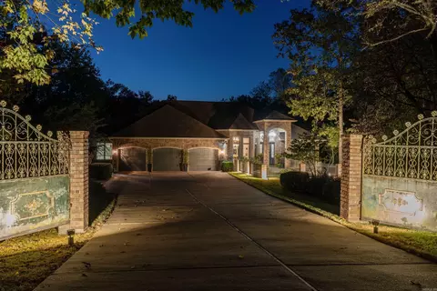 3 Morro Pl, Hot Springs Village, AR 71909