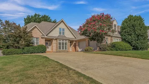 5201 Providence Cir, Jonesboro, AR 72404