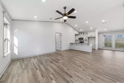 Living - 716 Moon Rd, Ward, AR 72176 photo 5 of 5