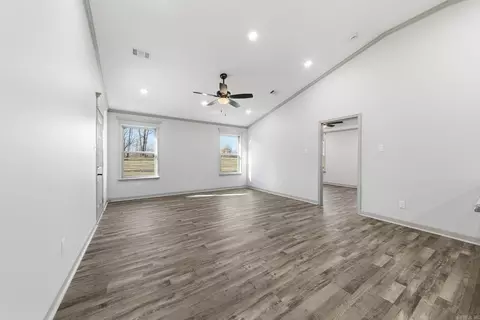 Living - 716 Moon Rd, Ward, AR 72176 photo 2 of 5