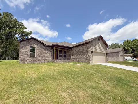 Exterior - 716 Moon Rd, Ward, AR 72176 photo 4 of 6
