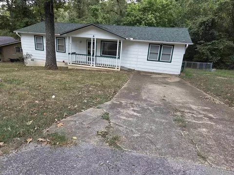 6 Ada Dr, Cherokee Village, AR 72529