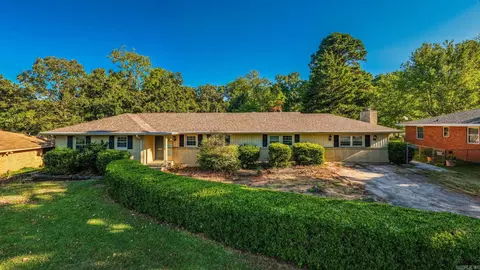 7210 W Markham St, Little Rock, AR 72205