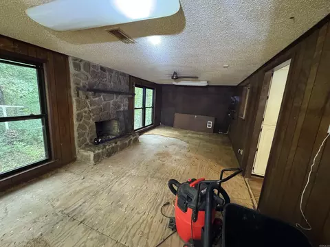Living - 13938 E Polk Rd, Alexander, AR 72002 photo 1 of 3