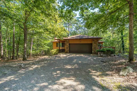 17 Badalona Cir, Hot Springs Village, AR 71909
