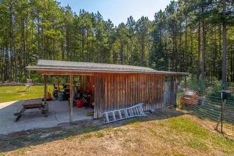 Exterior - 400 Aden Ave, Haskell, AR 72015 photo 13 of 15
