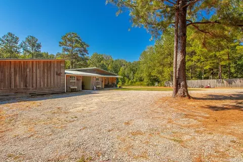 Exterior - 400 Aden Ave, Haskell, AR 72015 photo 6 of 15