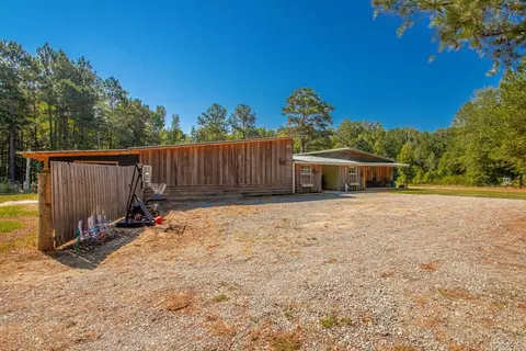 Exterior - 400 Aden Ave, Haskell, AR 72015 photo 5 of 15