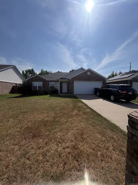5525 Trammell Estates Dr, North Little Rock, AR 72116