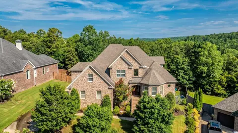 8 Ledge Rock Cv, Little Rock, AR 72211