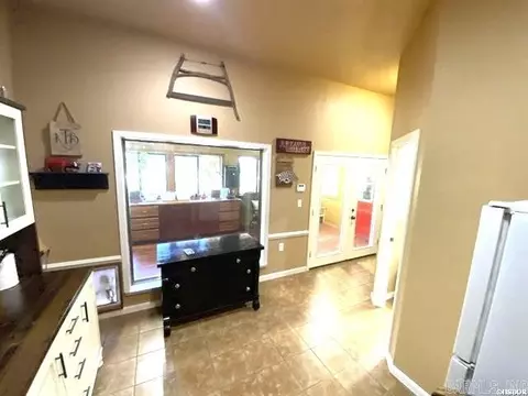 Entry Way - 451 Palmetto Loop, Bismarck, AR 71929 photo 2 of 3