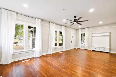 Living - 225 E Conway St, Benton, AR 72015 photo 1 of 12