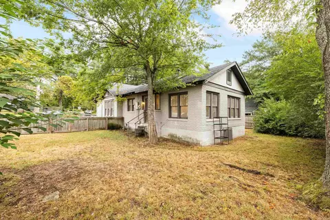 Exterior - 225 E Conway St, Benton, AR 72015 photo 3 of 7