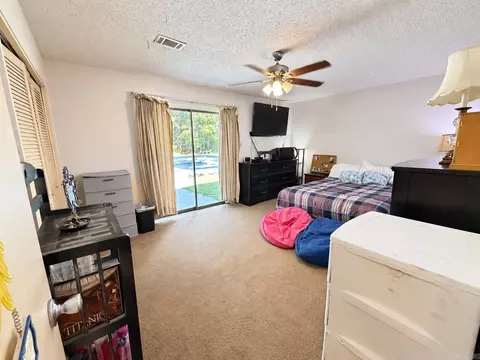 Bedroom - 8408 Griggs Rd, Pine Bluff, AR 71603 photo 2 of 4
