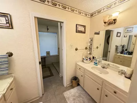 Bath - 8408 Griggs Rd, Pine Bluff, AR 71603 photo 1 of 2