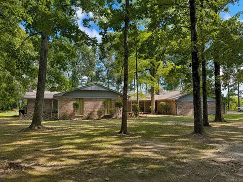 Exterior - 8408 Griggs Rd, Pine Bluff, AR 71603 photo 2 of 15