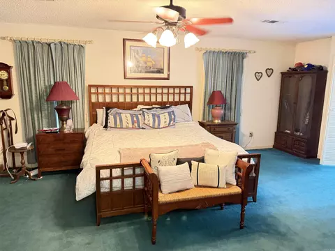 Bedroom - 8408 Griggs Rd, Pine Bluff, AR 71603 photo 4 of 4
