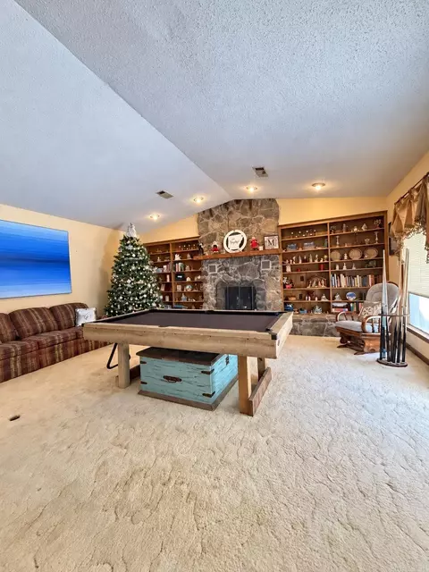 Living - 8408 Griggs Rd, Pine Bluff, AR 71603 photo 4 of 4