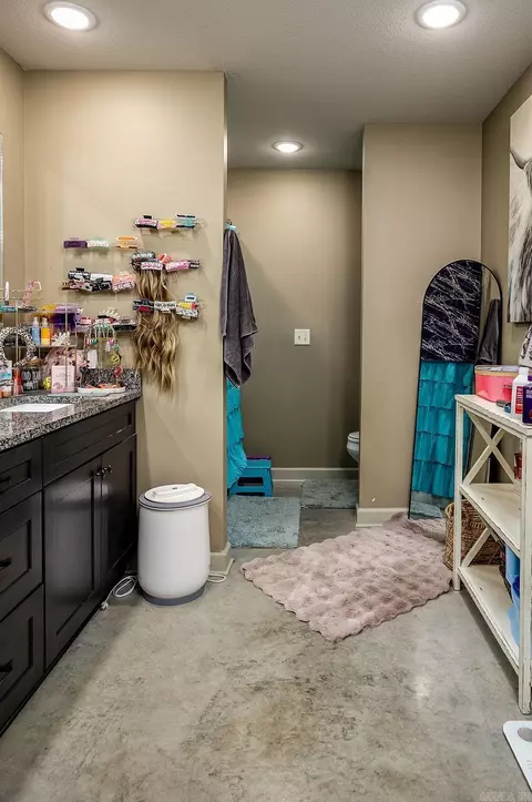 Bath - 316 Stella Dr, Bono, AR 72416 photo 3 of 3