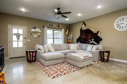 Living - 316 Stella Dr, Bono, AR 72416 photo 2 of 3