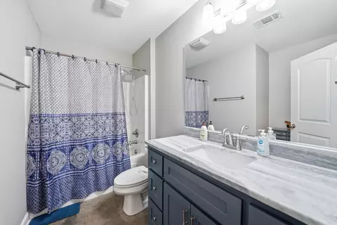 Bath - 1430 E Siebenmorgen, Conway, AR 72034 photo 2 of 2