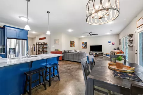 Dining - 1430 E Siebenmorgen, Conway, AR 72034 photo 2 of 2