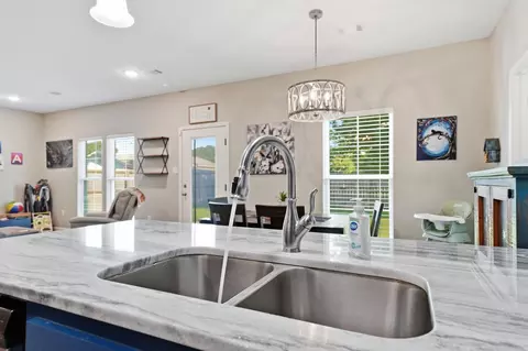 Kitchen - 1430 E Siebenmorgen, Conway, AR 72034 photo 5 of 5