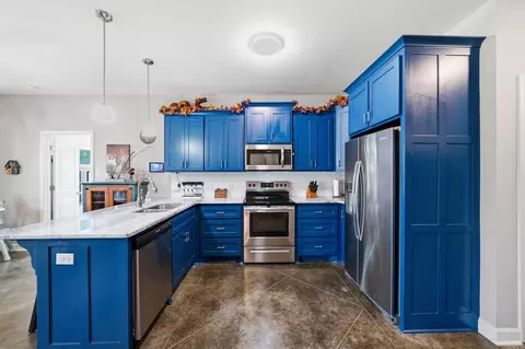 Kitchen - 1430 E Siebenmorgen, Conway, AR 72034 photo 3 of 5