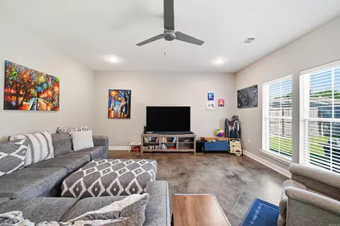 Living - 1430 E Siebenmorgen, Conway, AR 72034 photo 3 of 3