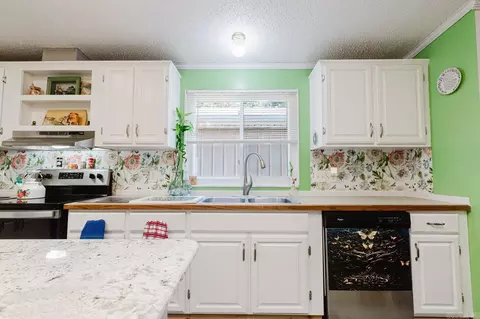 Kitchen - 504 Howel Rd, Ward, AR 72176 photo 2 of 3