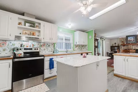 Kitchen - 504 Howel Rd, Ward, AR 72176 photo 3 of 3