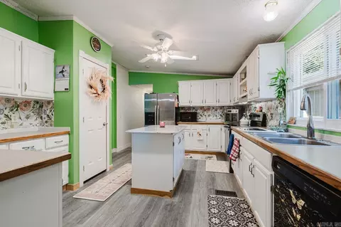 Kitchen - 504 Howel Rd, Ward, AR 72176 photo 1 of 3