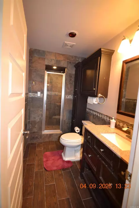 Bath - 1524 Morning Glory Ln, Bryant, AR 72103 photo 1 of 7