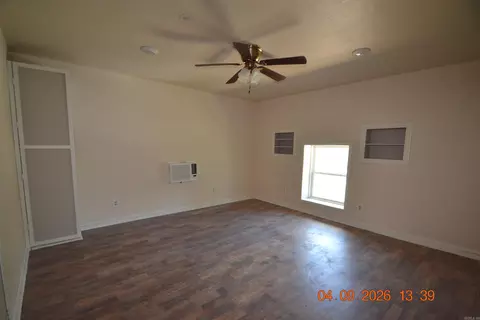 Living - 1524 Morning Glory Ln, Bryant, AR 72103 photo 3 of 3