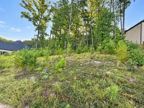 16 Falstone Dr, Little Rock, AR 72223